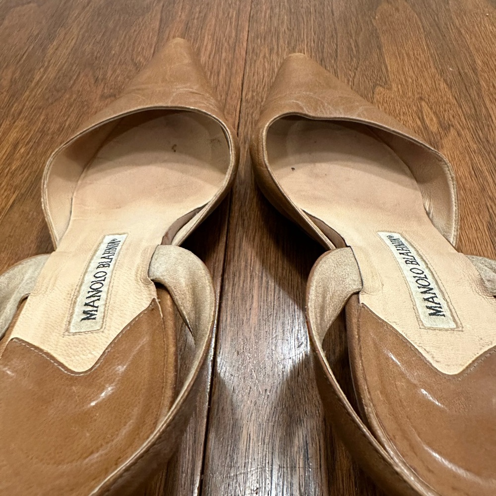 Manolo Blahnik Tan Leather Heels - Picture 6 of 10